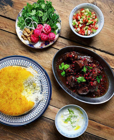 Ghormeh Sabzi[قورمه‌سبزى)